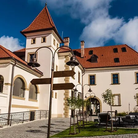 Kastiel Palffy Hotel