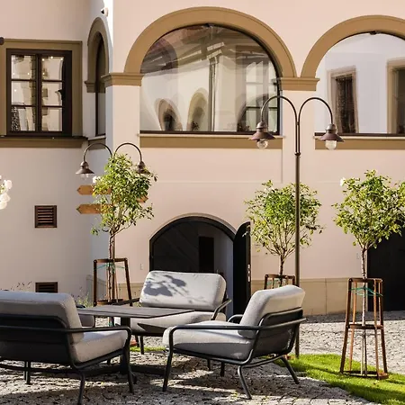 Kastiel Palffy Hotel Svätý Jur