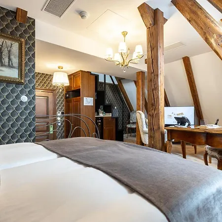 Kastiel Palffy Hotell
